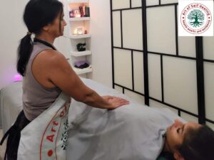 Hands on reiki healing in Brampton by Art of Self Healing